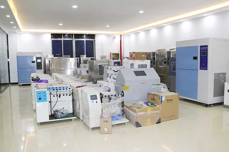 高低溫試驗(yàn)箱廠家樣品間